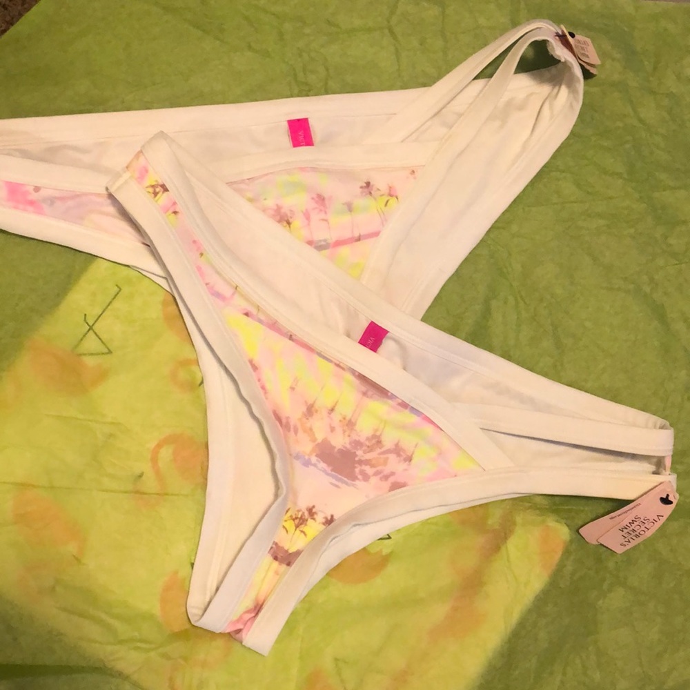 VS cheeky bikini bottoms - NWT